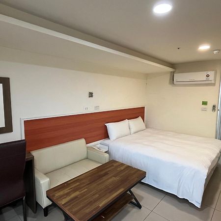 ז'ונגלי Yi Dian Yuan Hotel מראה חיצוני תמונה